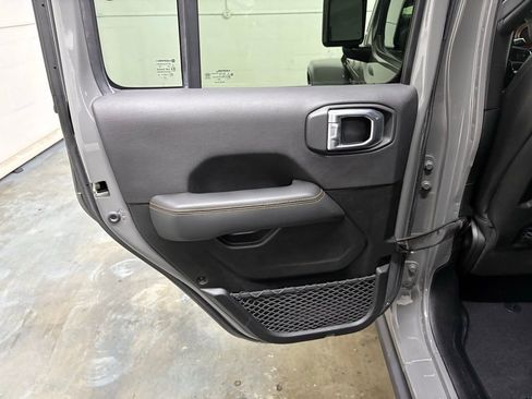 Used 2021 Jeep Gladiator Mojave image 11