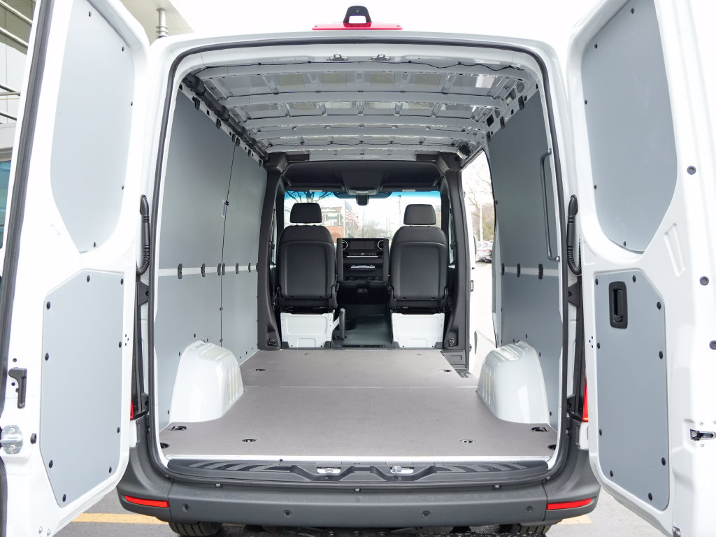 Used 2026 Mercedes-Benz Sprinter 2500 image 5
