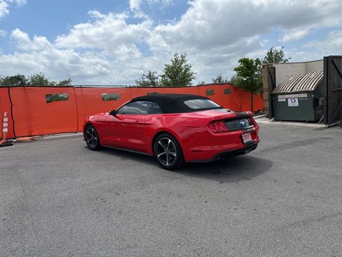 Used 2020 Ford Mustang Convertible image 6