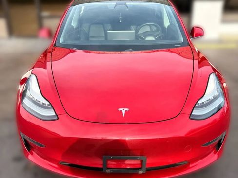 Used 2020 Tesla Model 3 Standard Range Plus image 9