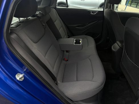 Used 2022 Hyundai Ioniq SE FWD image 24