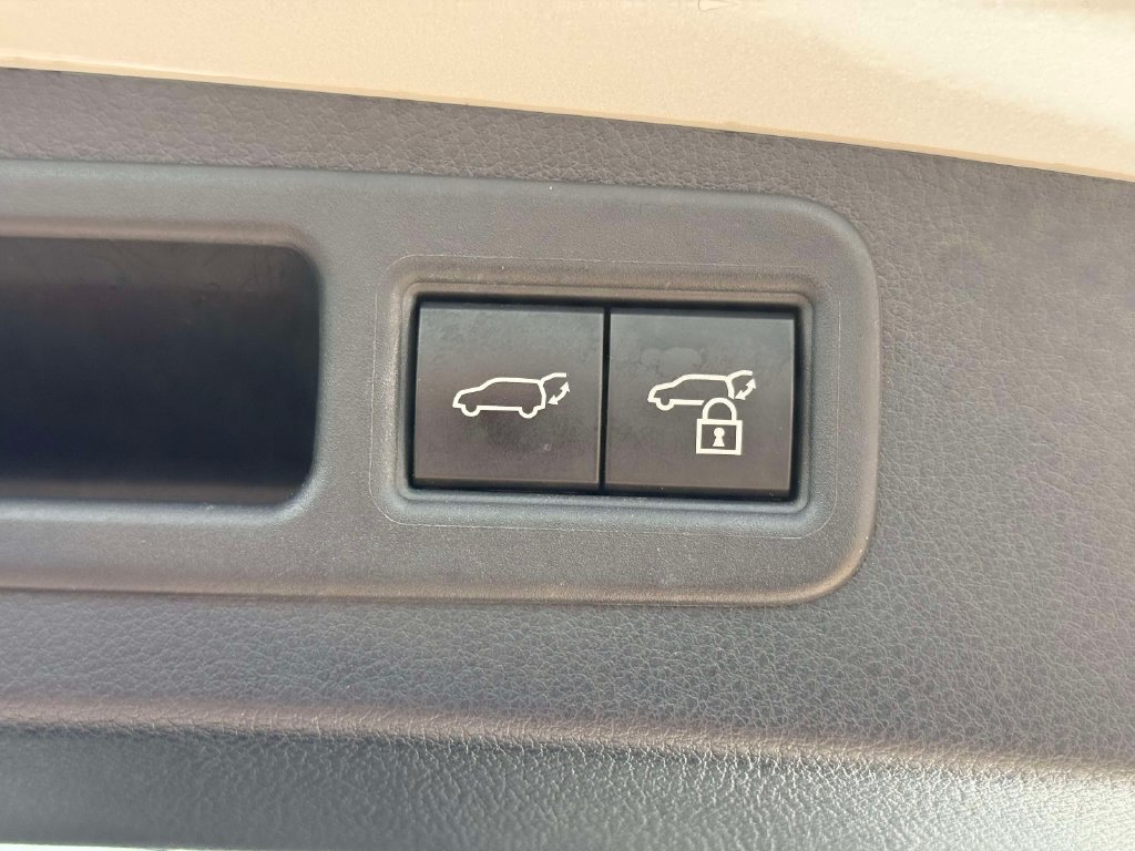 Used 2023 Lexus RX 350 Premium w/ Accessory Package AWD/4WD image 10