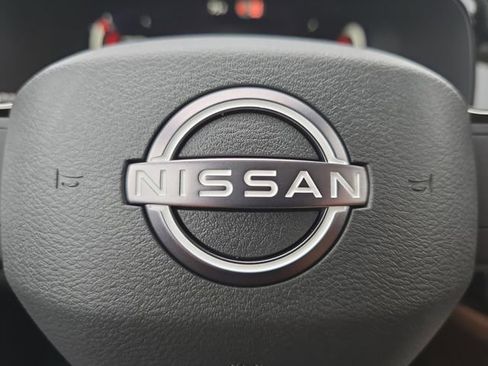 New 2026 Nissan Pathfinder Platinum FWD image 5