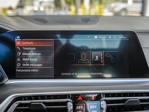 Used 2022 BMW X7 xDrive40i w/ M Sport Package AWD/4WD image 21