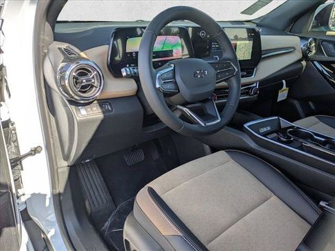 New 2026 Chevrolet Equinox ACTIV w/ Safety and Technology Package FWD image 3