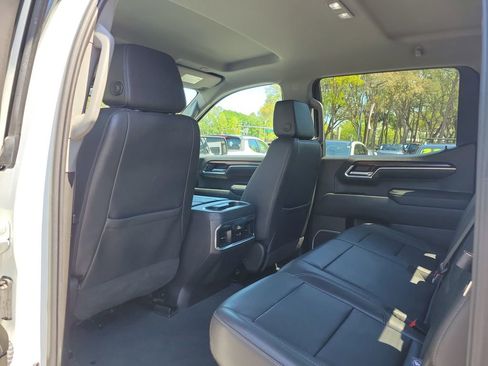 Used 2024 GMC Sierra 1500 SLT w/ SLT Premium Package RWD image 12