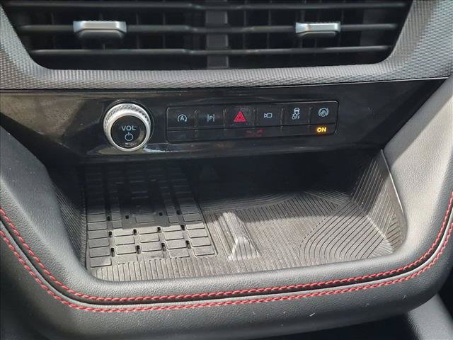 Used 2025 Ford Explorer ST-Line w/ Premium Package RWD image 15
