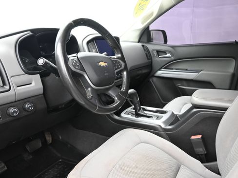 Used 2020 Chevrolet Colorado LT AWD/4WD image 10