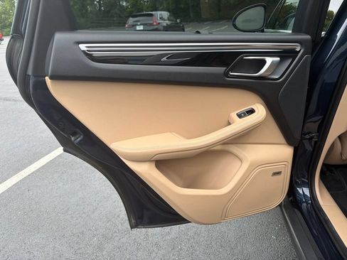 Used 2023 Porsche Macan S AWD/4WD image 20