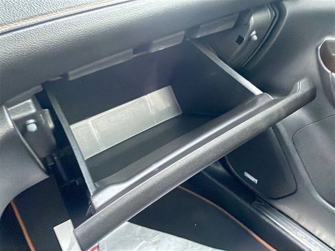 Used 2023 GMC Acadia AT4 image 28