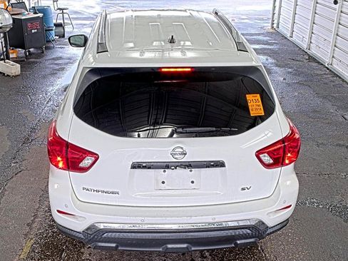 Used 2018 Nissan Pathfinder SV FWD image 4