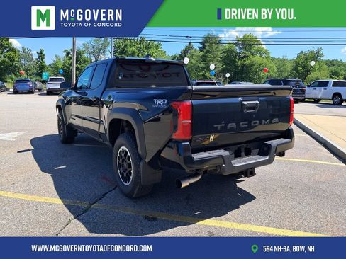 Used 2025 Toyota Tacoma TRD Off-Road AWD/4WD image 3