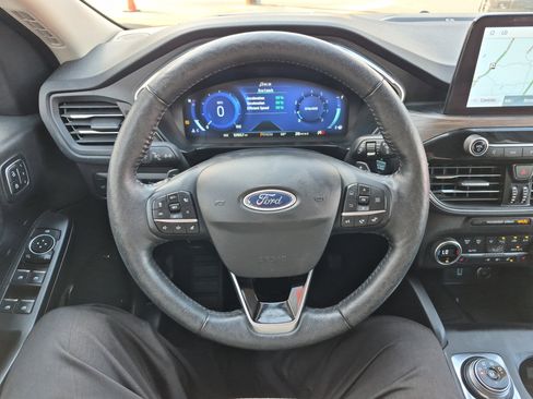 Used 2020 Ford Escape Titanium w/ Titanium Premium Package 2.0 image 29