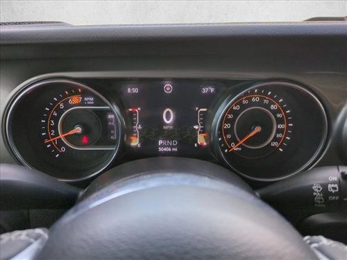 Used 2023 Jeep Wrangler Sahara image 11