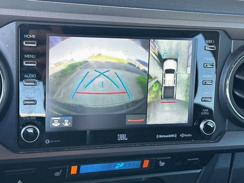 Used 2020 Toyota Tacoma TRD Off-Road w/ TRD Premium Off Road Package image 21