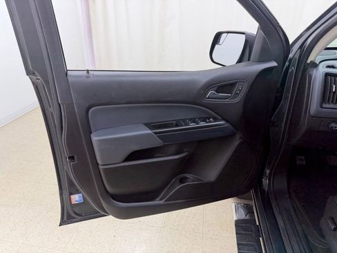 Used 2017 Chevrolet Colorado Z71 image 16