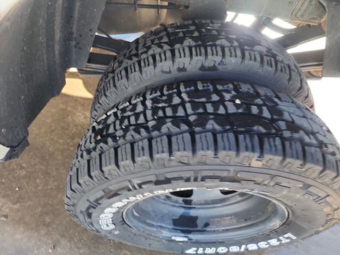 Used 2017 RAM 3500 Tradesman w/ Chrome Appearance Group image 27