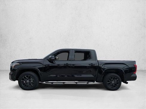 Used 2024 Toyota Tundra Platinum AWD/4WD image 9