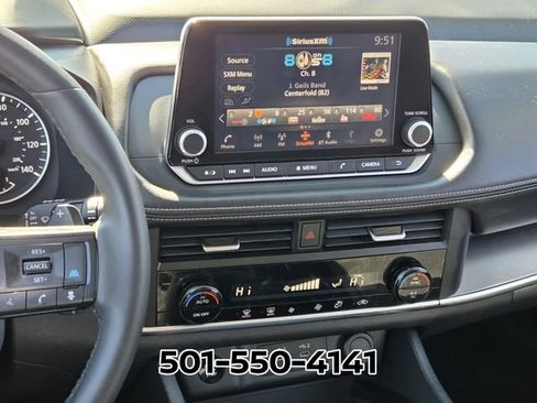 Used 2025 Nissan Rogue SV image 21