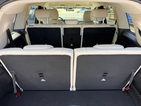 Used 2021 Mercedes-Benz GLB 250 image 24