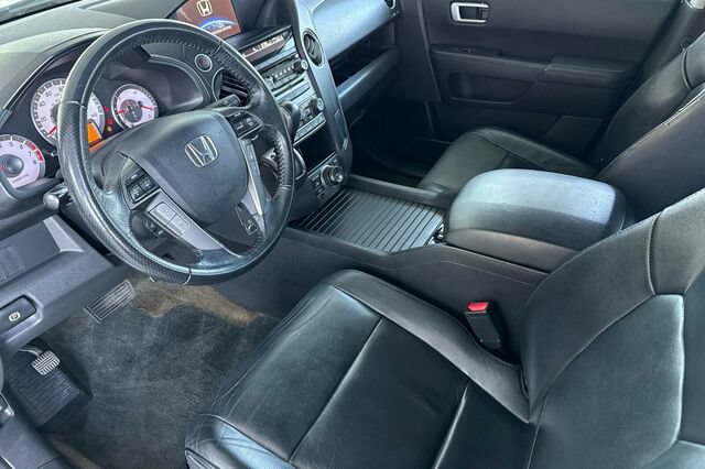 Used 2014 Honda Pilot Touring image 10