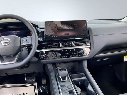 New 2026 Nissan Pathfinder SL FWD image 8