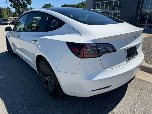 Used 2023 Tesla Model 3 Standard Range RWD image 3