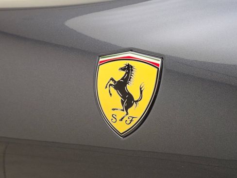 Used 2021 Ferrari Roma RWD image 16