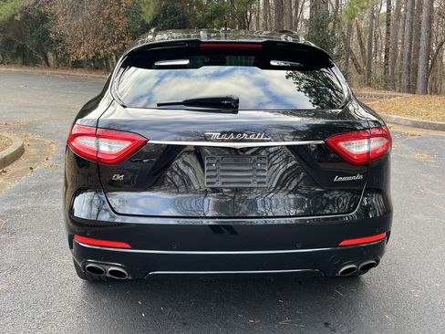 Used 2018 Maserati Levante GranSport image 6
