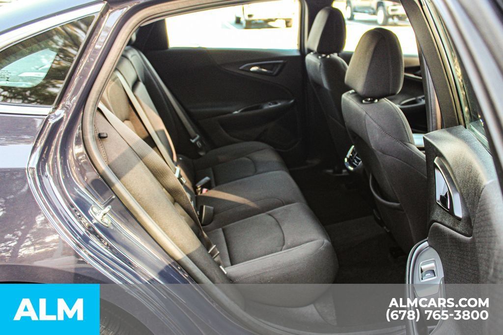 Used 2025 Chevrolet Malibu LT FWD image 18