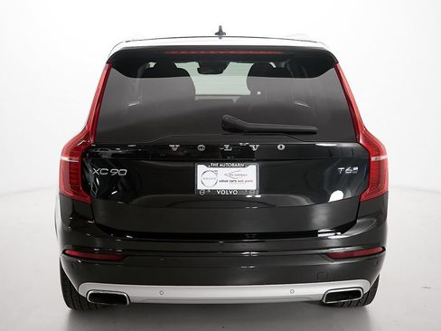 Used 2021 Volvo XC90 T6 Momentum AWD/4WD image 8