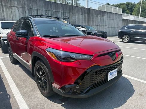 Used 2025 Toyota Corolla Cross AWD Hybrid image 3