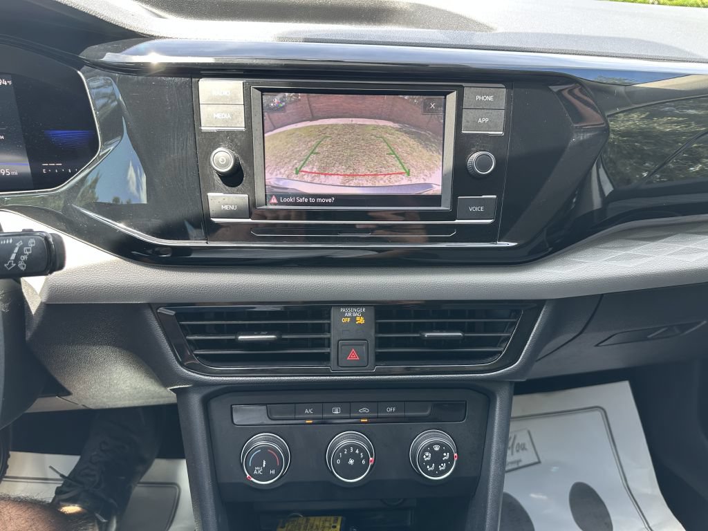 Used 2022 Volkswagen Taos S FWD image 9