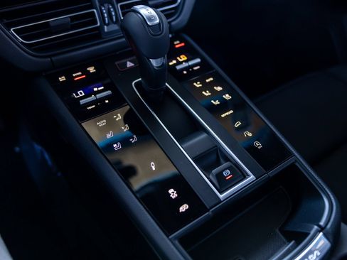 Certified 2026 Porsche Macan S AWD/4WD image 52
