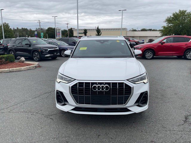 Used 2025 Audi Q3 2.0T Premium AWD/4WD image 2