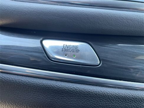 Used 2022 Buick Enclave Premium image 16