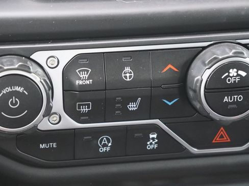 Used 2020 Jeep Wrangler Unlimited Sport AWD/4WD image 31