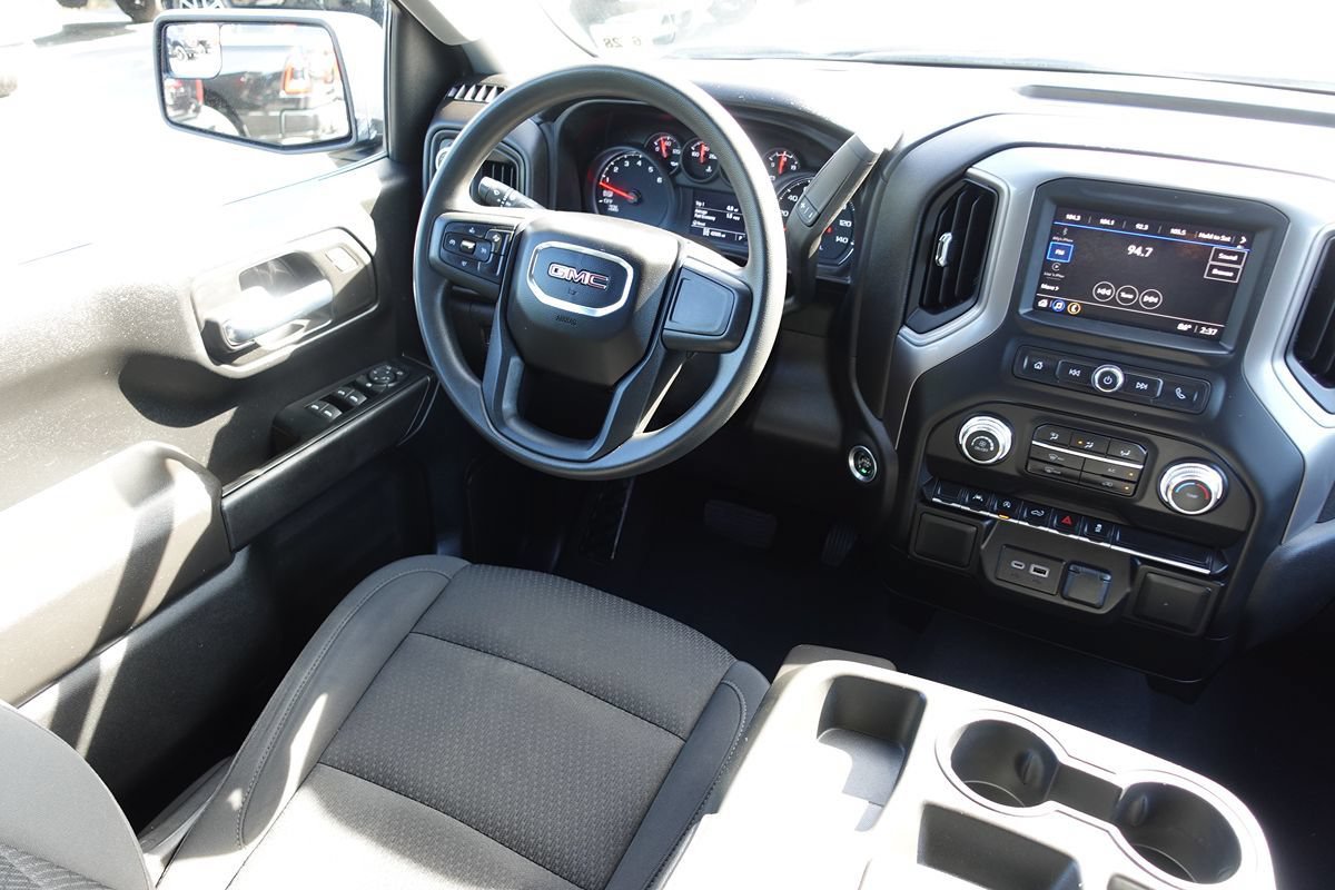 Used 2023 GMC Sierra 1500 Pro w/ Pro Value Package AWD/4WD image 39