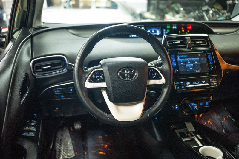 Used 2017 Toyota Prius Four Touring w/ Carpet Mat Package FWD image 15