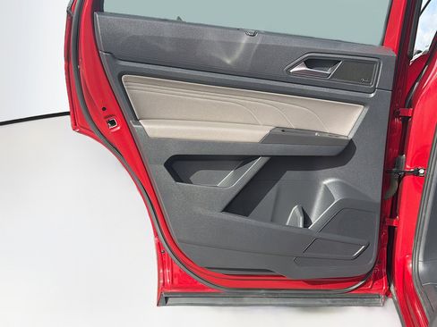 Used 2023 Volkswagen Atlas Cross Sport SEL Premium R-Line image 28