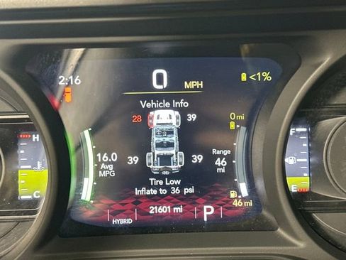 Used 2024 Jeep Wrangler Unlimited image 18