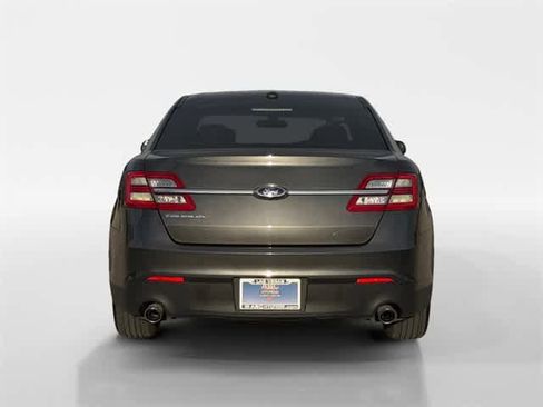 Used 2018 Ford Taurus SE image 9