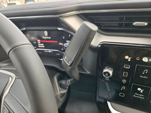 New 2025 GMC Sierra 2500 Denali w/ Denali Reserve Package image 38