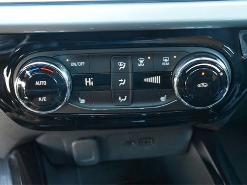 New 2026 Chevrolet Trax LT w/ LT Convenience Package image 28