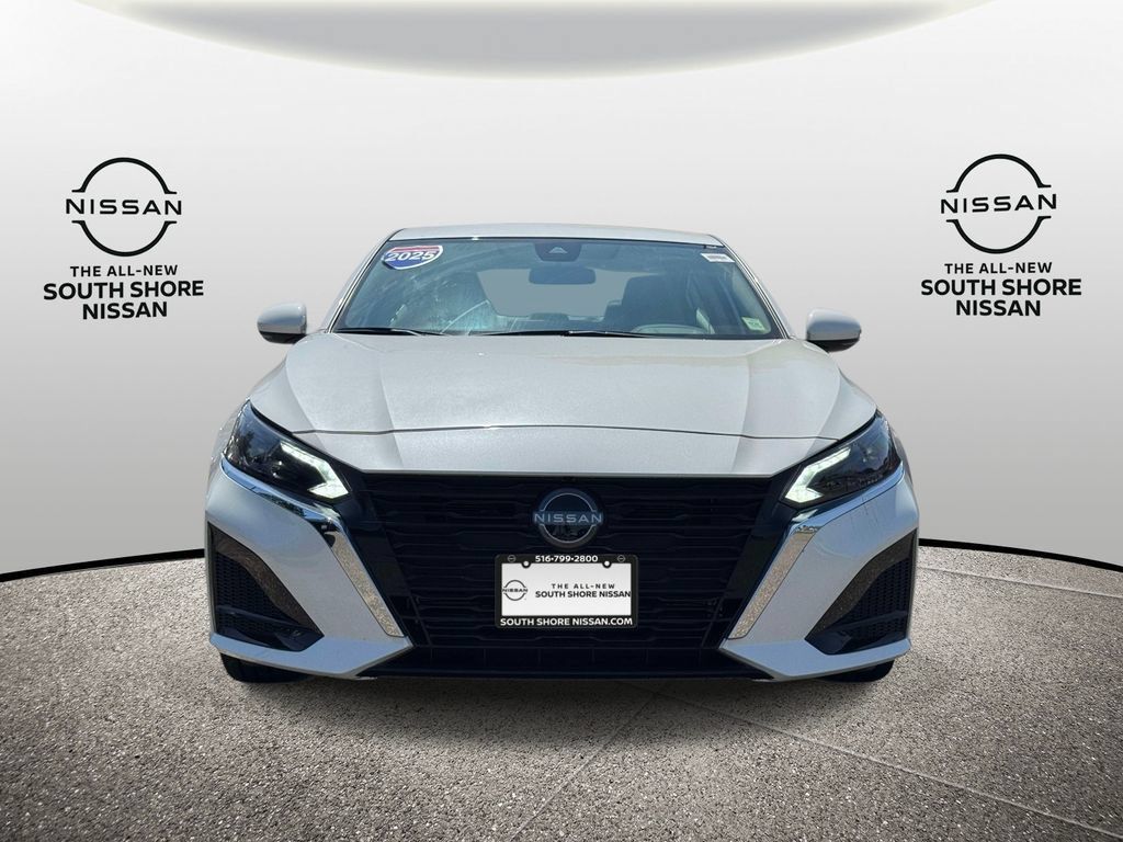 Certified 2025 Nissan Altima 2.5 SL FWD image 2
