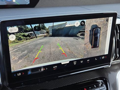 New 2027 Ford Expedition Platinum w/ Stealth Appearance Package RWD image 18