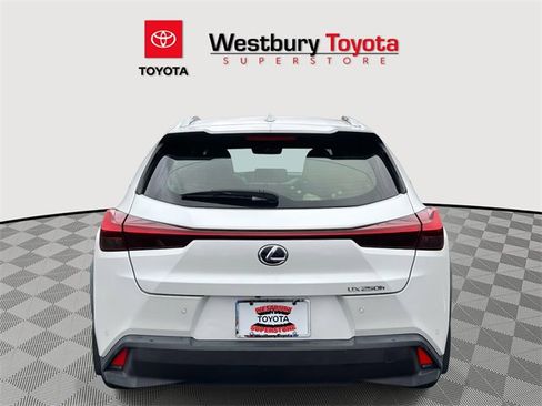 Used 2020 Lexus UX 250h w/ Premium Package image 9