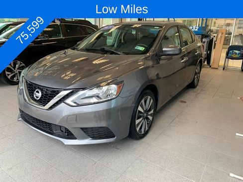 Used 2019 Nissan Sentra SV w/ Special Edition Package FWD image 2