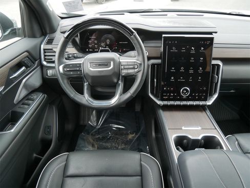 Used 2024 GMC Acadia Denali w/ Super Cruise Package image 12