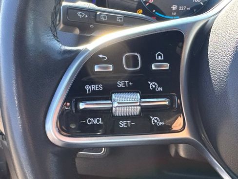 Used 2023 Mercedes-Benz GLB 250 image 25